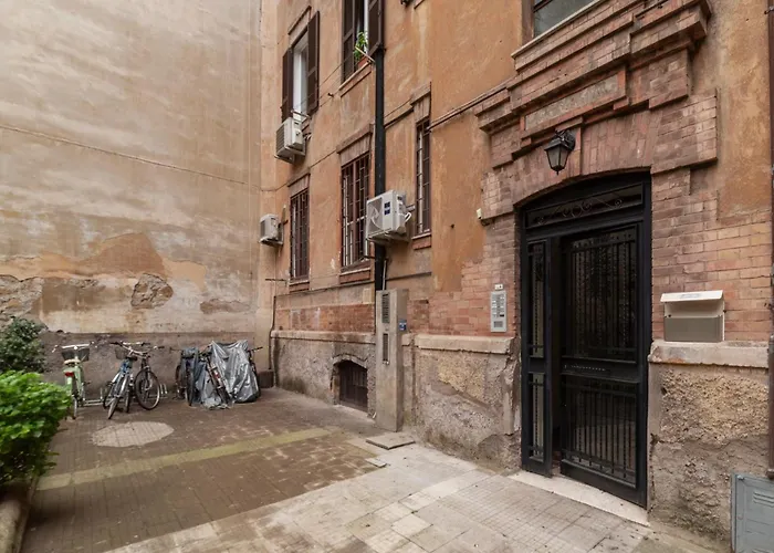 Guesthost - Lungotevere And Bright Apartment *